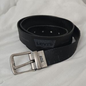 Levi's Vintage Black Genuine Leather Belt W Silver Buckle Rustic Y2K Iconic 90s